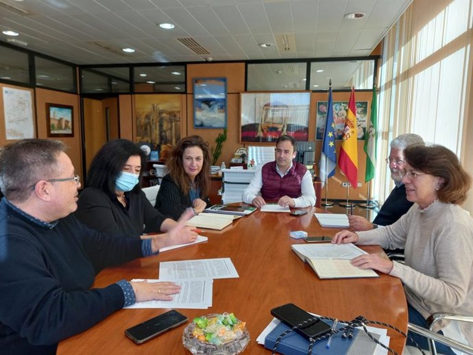 Reunión en la Delegación de Desarrollo Educativo.