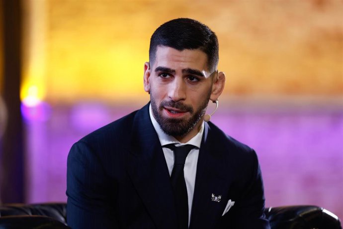 El peleador español Ilia Topuria, en una rueda de prensa en Madrid.