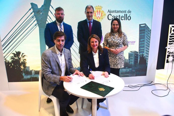 Firma de la declaración de intenciones para que Castelló se una al movimiento Active Runnig Cities