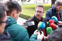 Adelante anima a la consejera de Salud a cambiar su contrato "cada dos o tres meses" para tener "empatía" con eventuales