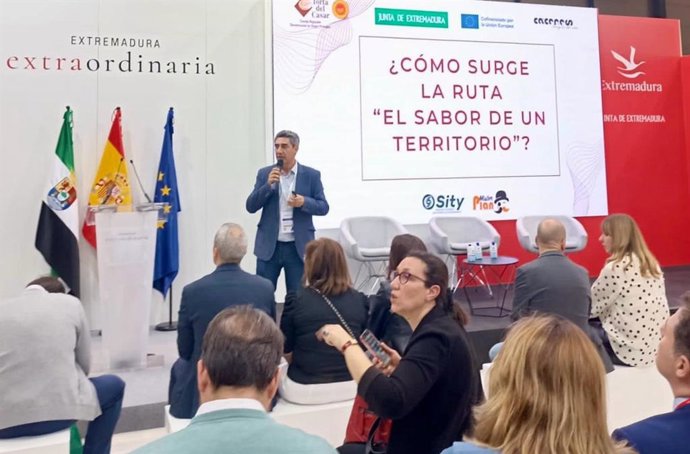 La Torta del Casar presenta en Fitur cinco rutas para conocer Cáceres y su gastronomía