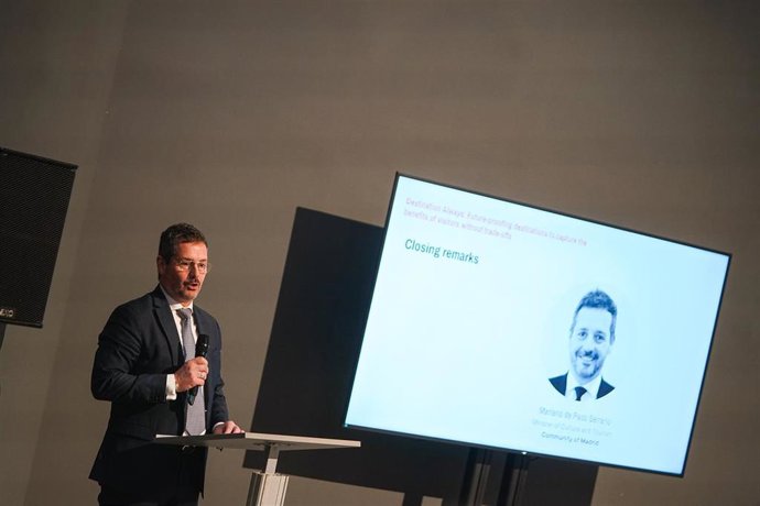El consejero de Cultura, Turismo y Deporte de la Comunidad de Madrid, Mariano de Paco, participa en la presentación en Fitur del informe 'Destination always' que elabora 'The Economist'.