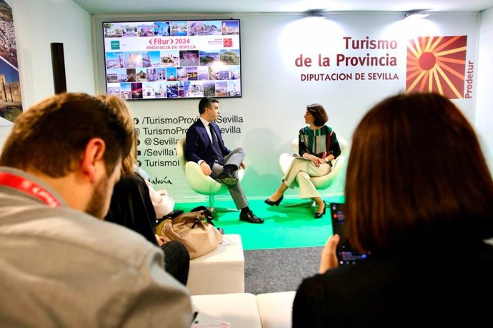 Presentación de la oferta de los pueblos de la provincia de Sevilla en la Feria Internacional del Turismo (Fitur) en Madrid 2024.