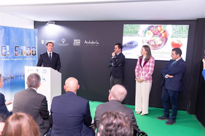 Javier Aureliano Garcia presenta la oferta turística y gastronómica de El Ejido (Almería)