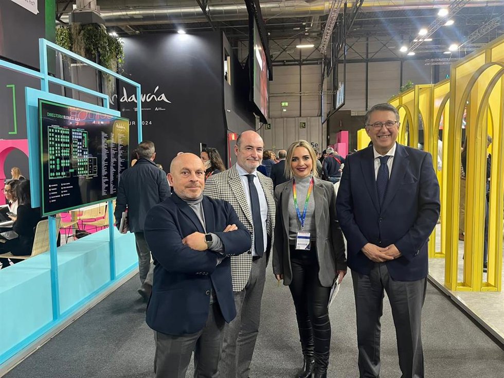 Representantes de Córdoba Ecuestre y Narci Ruiz del Ayuntamiento de Córdoba en la Feria Internacional de Turismo (Fitur) en Madrid.