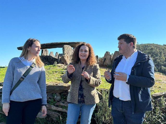 Visita a los dólmenes de El Pozuelo.