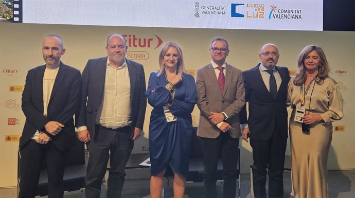 La consellera de Turismo, Nuria Montes, presenta en Fitur la estrategia de la Generalitat para impulsar el turismo cinematográfico