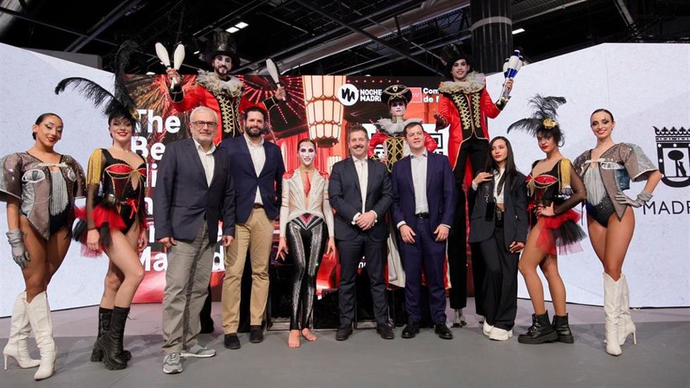 El consejero de Cultura de la Comunidad de Madrid, Mariano de Paco, presenta en Fitur la primera guía con sus locales de ocio nocturno más emblemáticos