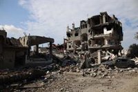 Al menos 14 palestinos muertos en bombardeos israelíes contra el centro de la Franja de Gaza