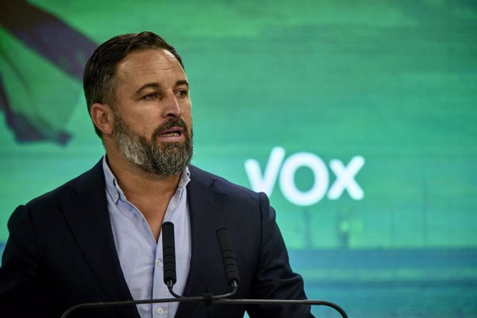 Archivo - El presidente de Vox, Santiago Abascal, interviene en una rueda de prensa del Comité de Acción Política de Vox, en su sede nacional.