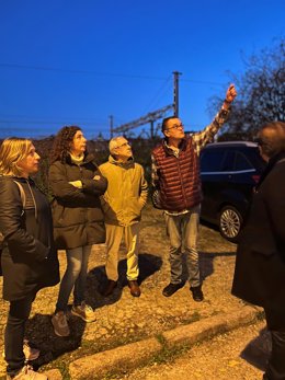 Los miembros del grupo municipal de IU-Convocatoria por Oviedo visitan Ciudad Naranco.