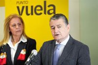 Sanz afea a Montero su trabajo para "tapar las vergüenzas" de Sánchez: "Hace tiempo que perdió la camiseta de Andalucía"