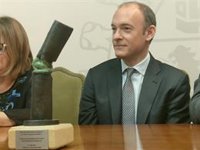 El oncólogo Aleix Prat, premio 'Diz Pintado', aboga por aumentar la conexión entre centros para avanzar en tratamientos