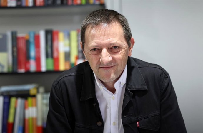 Archivo - El escritor Ignacio Martínez de Pisón.