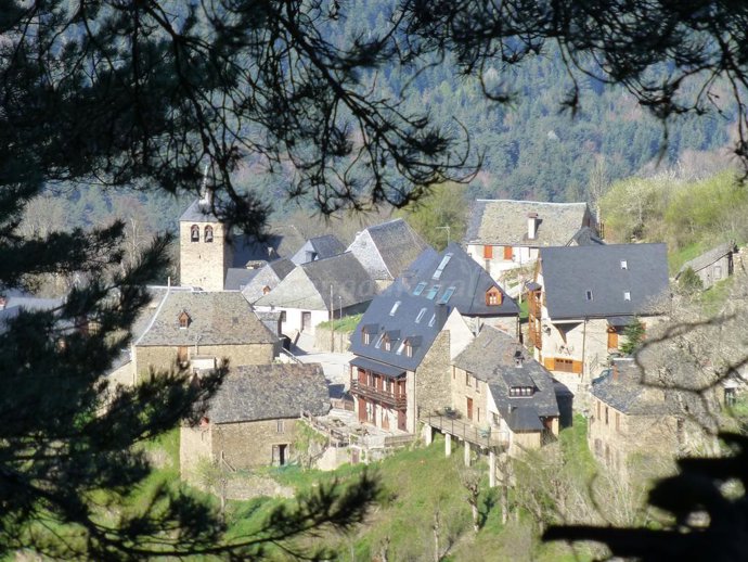 Casi la mitad de los españoles mayores de 18 años hizo turismo rural en 2023, por encima del año anterior.