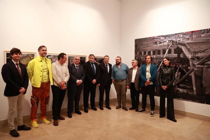 Inauguración de la muestra fotográfica Ucrania, la guerra de los civiles