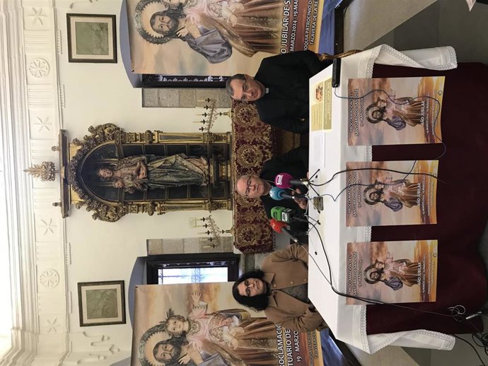 El arzobispo don Francisco Cerro Chaves presenta su Carta Pastoral, el Patrocinio de san José.