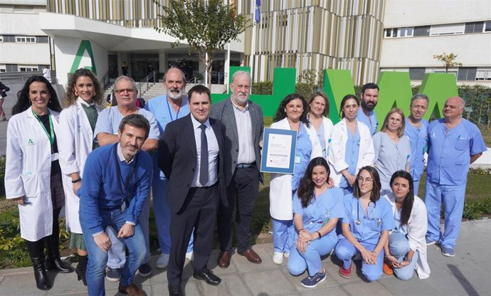 Miembros del Servicio de Cuidados Intensivos del Hospital Universitario Virgen Macarena de Sevilla.