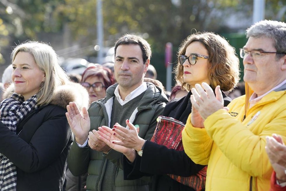 Archivo - El candidato a Lehendakari, Imanol Pradales (2i), durante un acto político en el 120 aniversario del fallecimiento de Sabino Arana, a 26 de noviembre de 2023, en Sukarrieta, Bizkaia