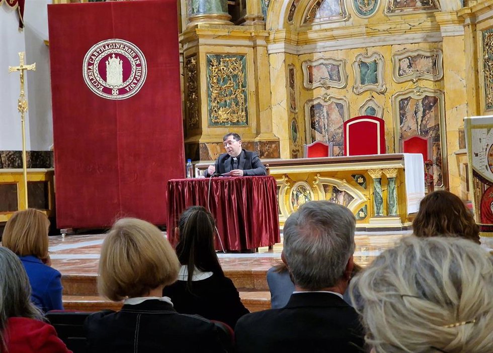 David Torrijos imparte la conferencia ''750 años de Tomás de Aquino, un universitario para el Siglo XXI'.