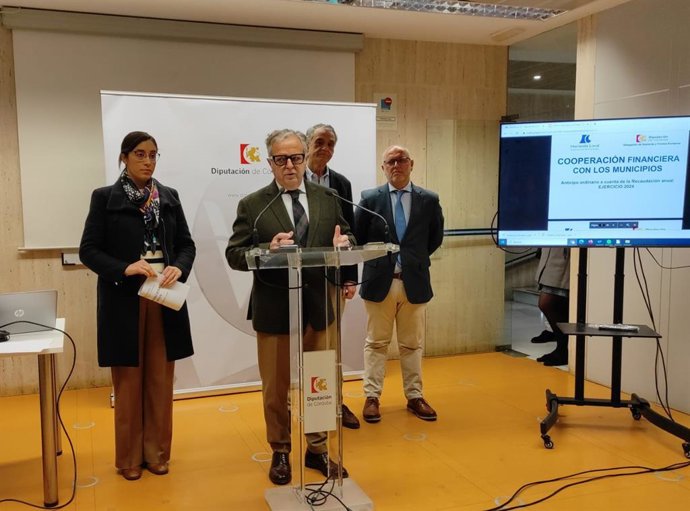 Fuentes interviene en la sede del ICHL.