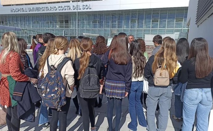 El Hospital Universitario Costa del Sol participa en la iniciativa educativa 'ScienceIES'