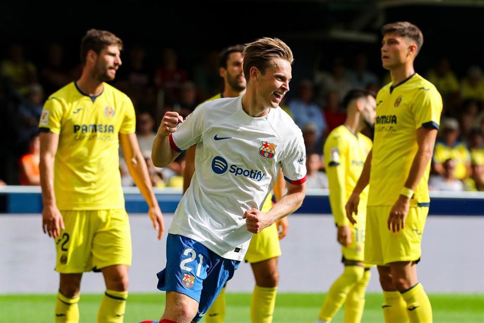 Archivo - Frenkie de Jong en el Villarreal-Bara de la primera vuelta de LaLiga EA Sports