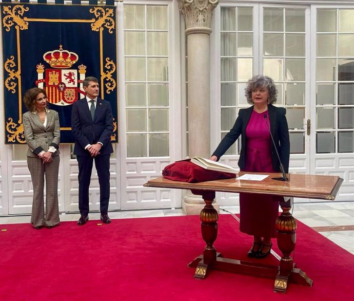 Blanca Flores toma posesión de su cargo como nueva subdelegada del Gobierno en la provincia de Cádiz en un acto celebrado en Sevilla.