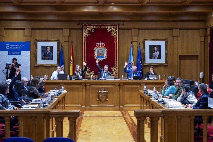 Pleno ordinario da Deputación Ourense correspondente ó mes de xaneiro.