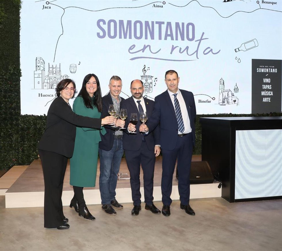Presentación de Somontano en Ruta 2024, en Fitur.