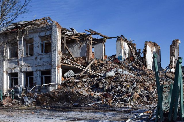 Edificio destruido en Ucrania a causa de los ataques de las Fuerzas Armadas de Rusia