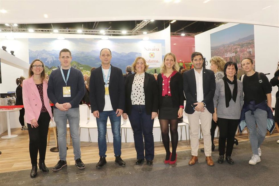 Alcaldes de los municipios de la Red de Ciudades Medievales en Fitur 2024.