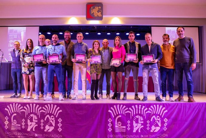 Diputación de Córdoba entrega los premios del Circuito de Duatlón y Triatlón en las modalidades de menores y adulto
