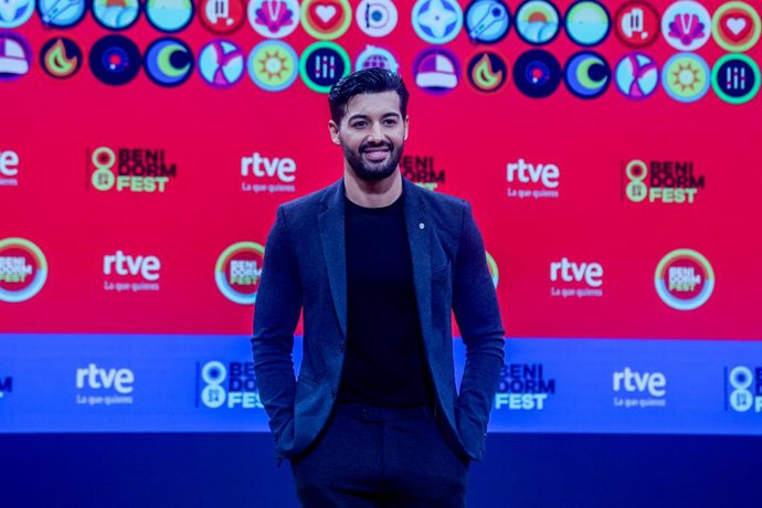 Archivo - El cantante Jorge González durante una rueda de prensa para presentar las canciones participantes del Benidorm Fest 2024.