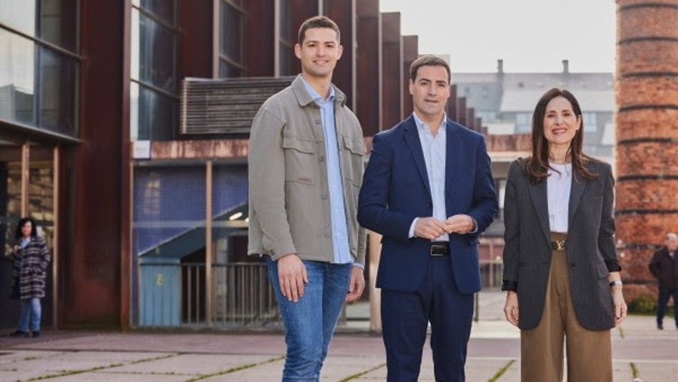 Díez Antxustegi, Imanol Pradales y Bakartzo Tejeria