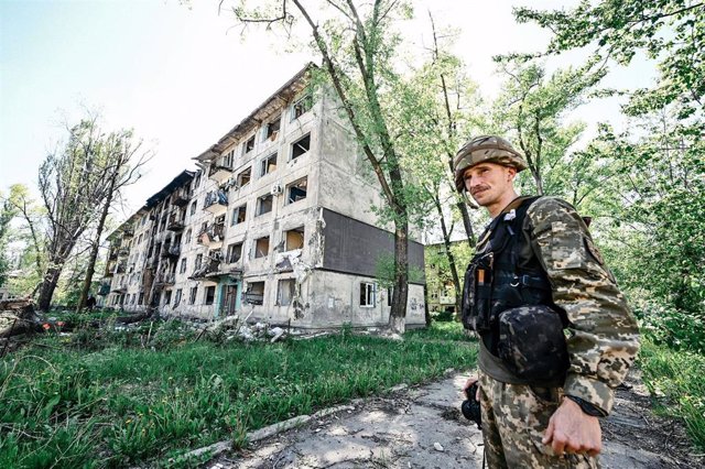 Archivo - Un militar ucraniano en Avdiivka