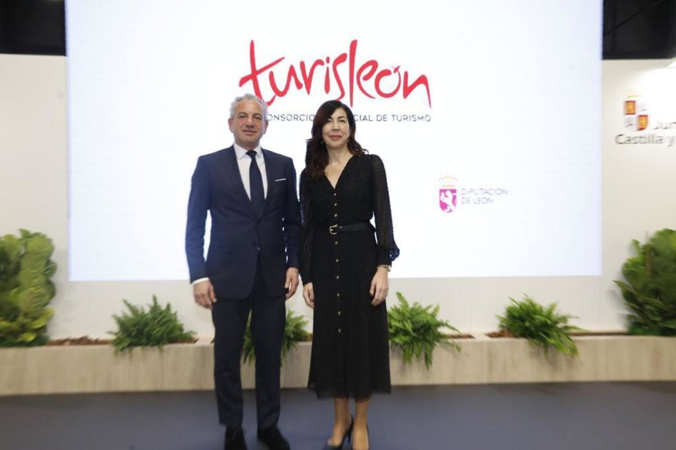 El delegado del Gobierno en Castilla y León, Nicanor Sen, durante su visita a Fitur en Madrid
