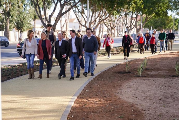 Diputación y Roquetas convierten avenida de Los Cerrillos en un espacio de ocio para familias