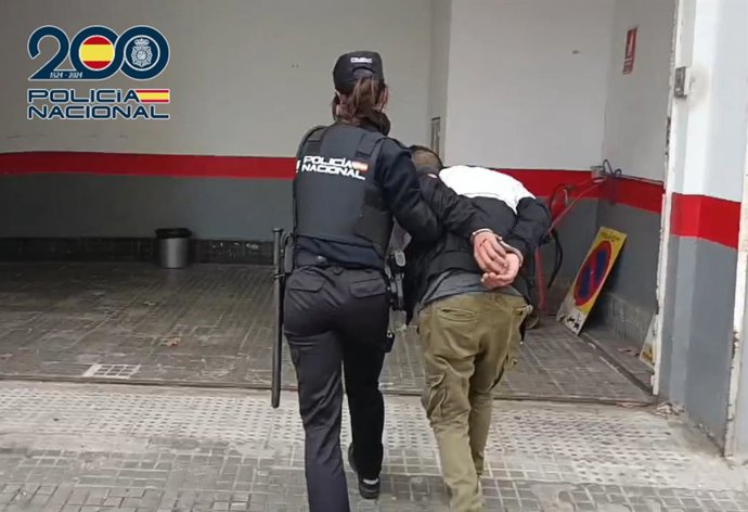 Detenidos dos hombres por hurto de bicicletas y teléfono móvil en Palma