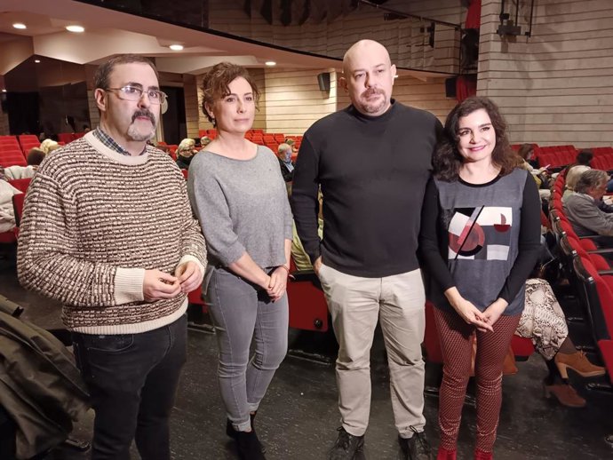 Presentación En Avilés Del Documental 'A Mano Armada'
