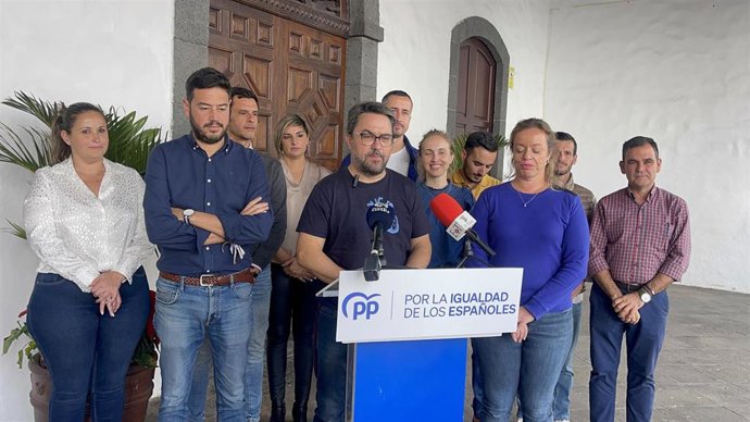 Alcaldes del PP de Canarias firman un manifiesto para pedir "igualdad para todos los españoles"
