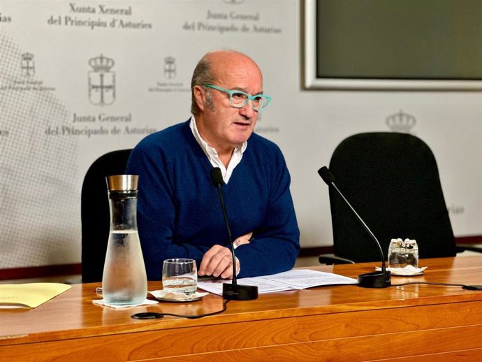 El diputado del PP en la Junta General, Luis Venta