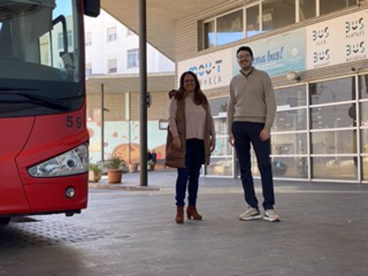 PSOE Menorca celebra que los usuarios del transporte público en la Isla se  han multiplicado por diez desde su gratuidad