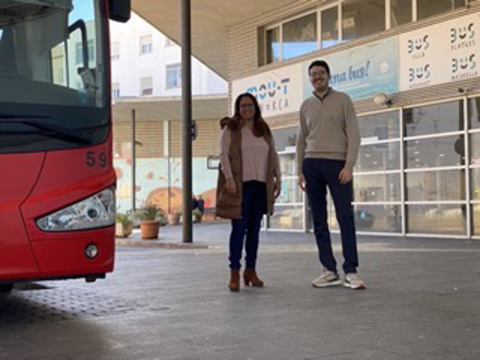 (I-D) La Portavoz Socialista En El Consell De Menorca, Susana Mora, Y El Diputado Del PSIB-PSOE En El Congreso, Pepe Mercadal