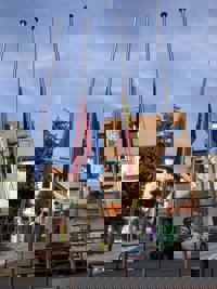 Ayuso traslada su pésame a la familia de los jóvenes de Arganda muertos tras chocar con un "kamikaze" en la A-3