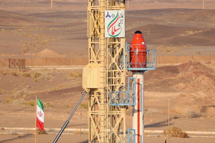 Archivo - December 6, 2023, undisclosed, Iran: A Salman rocket being launched carrying a capsule with animals on board into an earth orbit from an undisclosed location in Iran. The Iranian defence ministry announced on 06 December that they successfully s