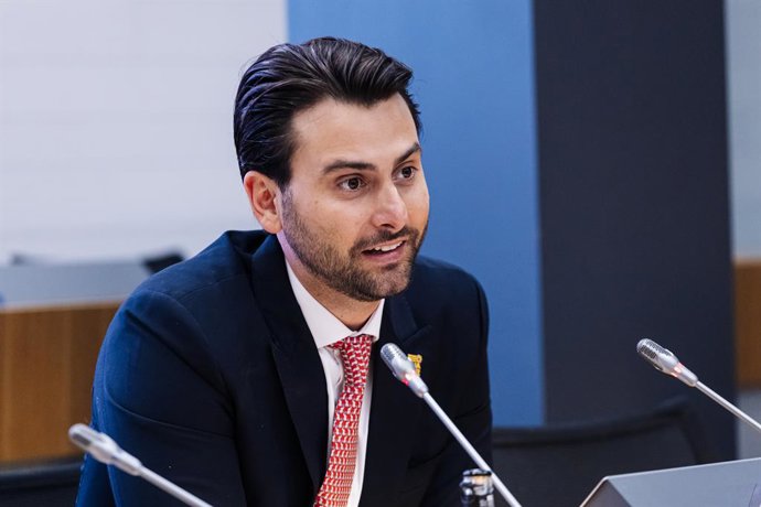 El ministro de Turismo de Ecuador, Niels Olsen, durante el encuentro empresarial España-Ecuador en la sede de la CEOE, a 25 de enero de 2024, en Madrid (España). El motivo de la reunión es la visita a España del presidente de la República de Ecuador, Da