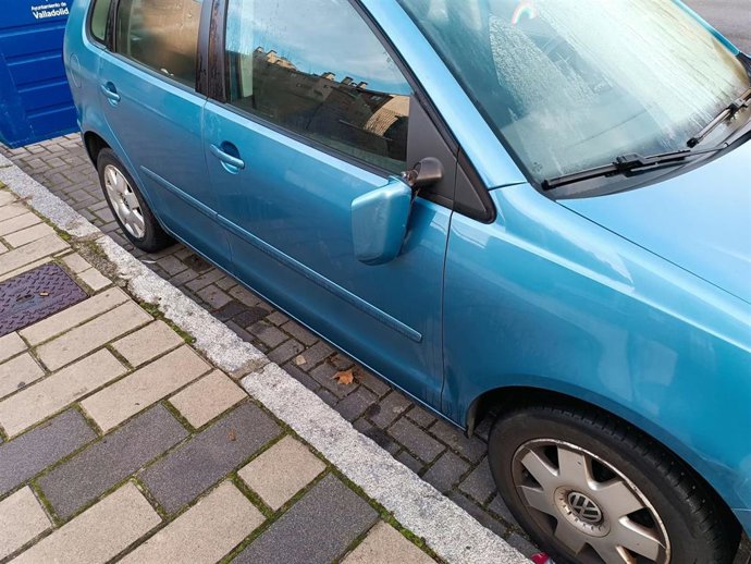 Coches con daños por actos vandálicos en Parquesol