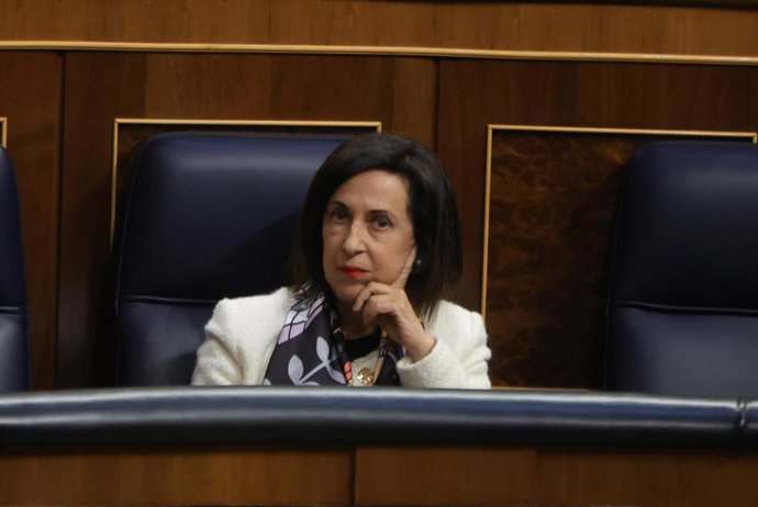 Archivo - La ministra de Defensa, Margarita Robles, durante una sesión plenaria, en el Congreso de los Diputados.