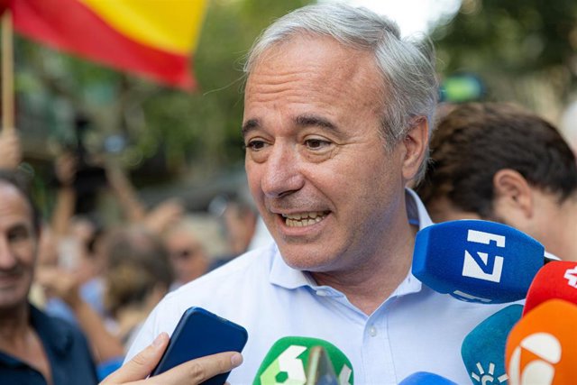 El presidente del Gobierno de Aragón, Jorge Azcón, en la concentración en Madrid.